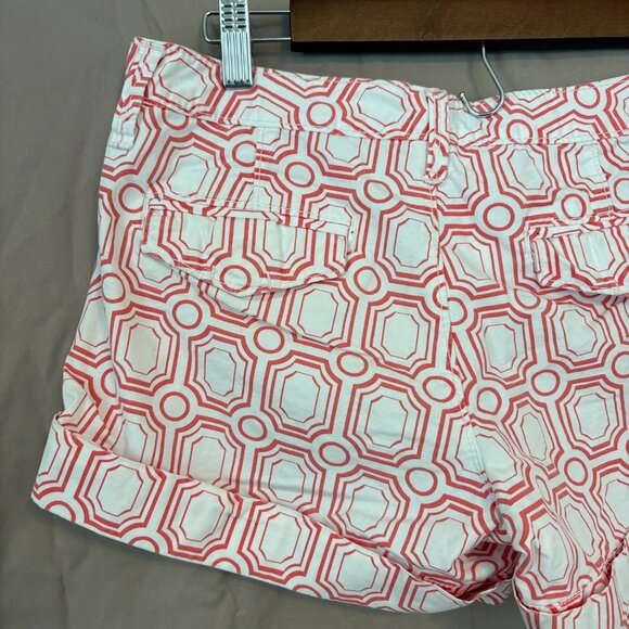 Old Navy Low Rise Geometric White/Pink Shorts Women's 4 - Picture 3 of 5